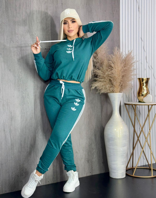 Because I'm Chic Set