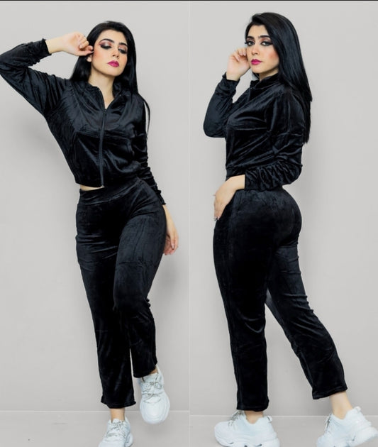 Still That Girl Velvet Set- Black