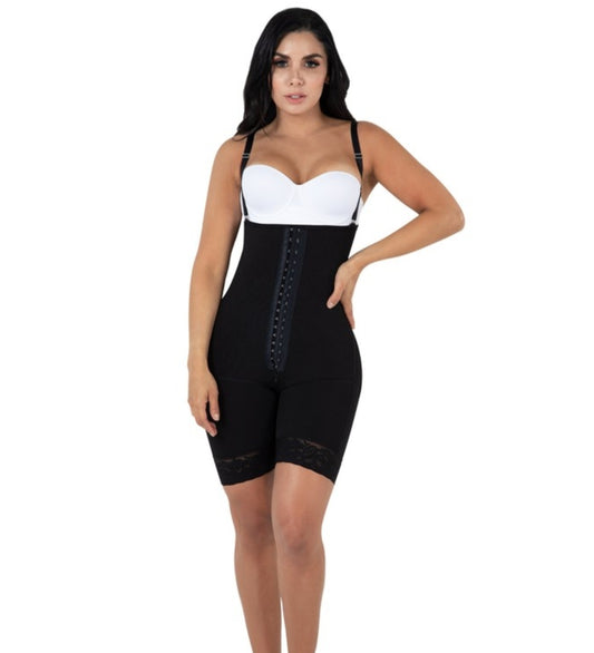 Viviana Faja - Black