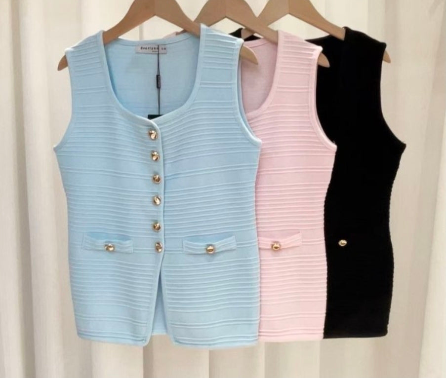 Monroe Top