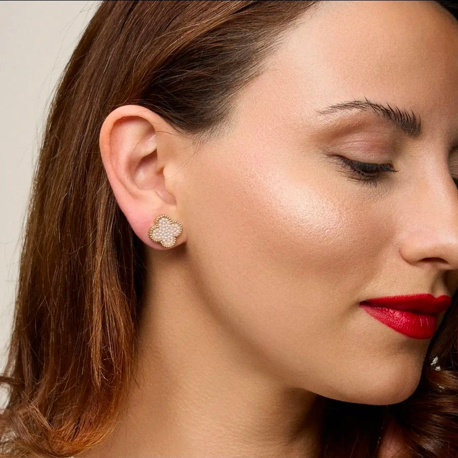 Elegant Pearl Quatrefoil Shape Stud Earrings