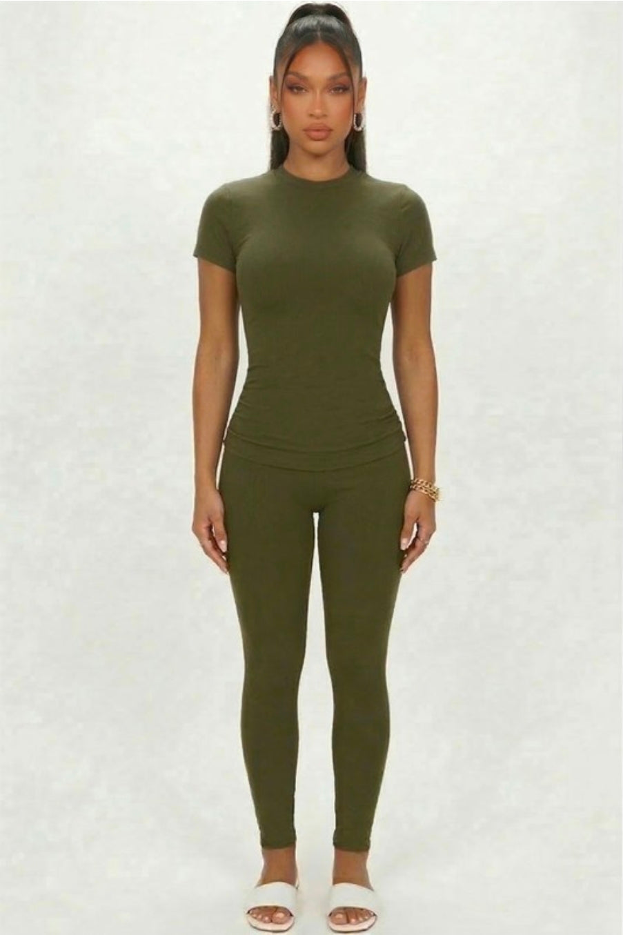 Basic Round Neck T-shirt  - Olive